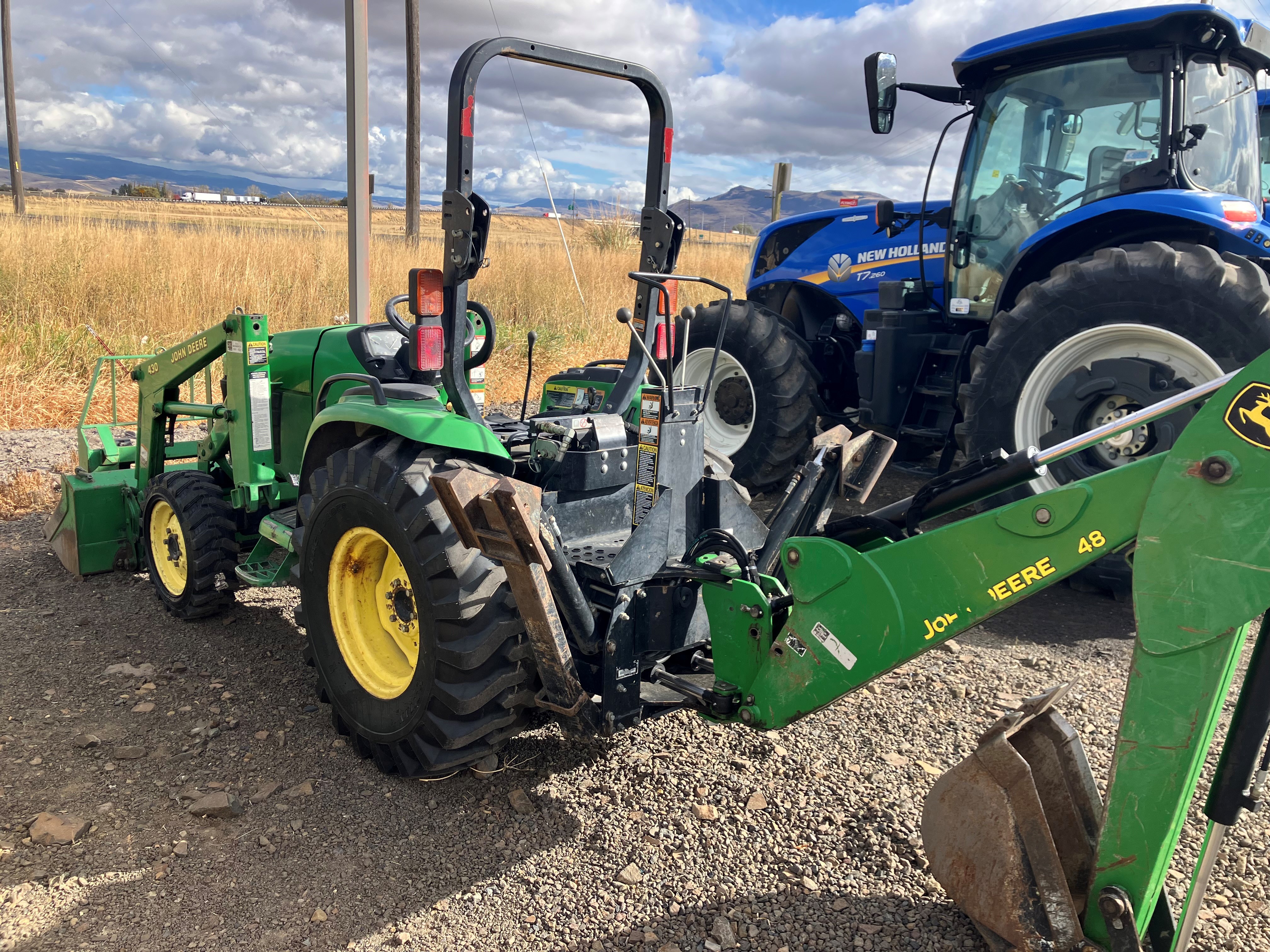 2005 John Deere 4310 Tractor