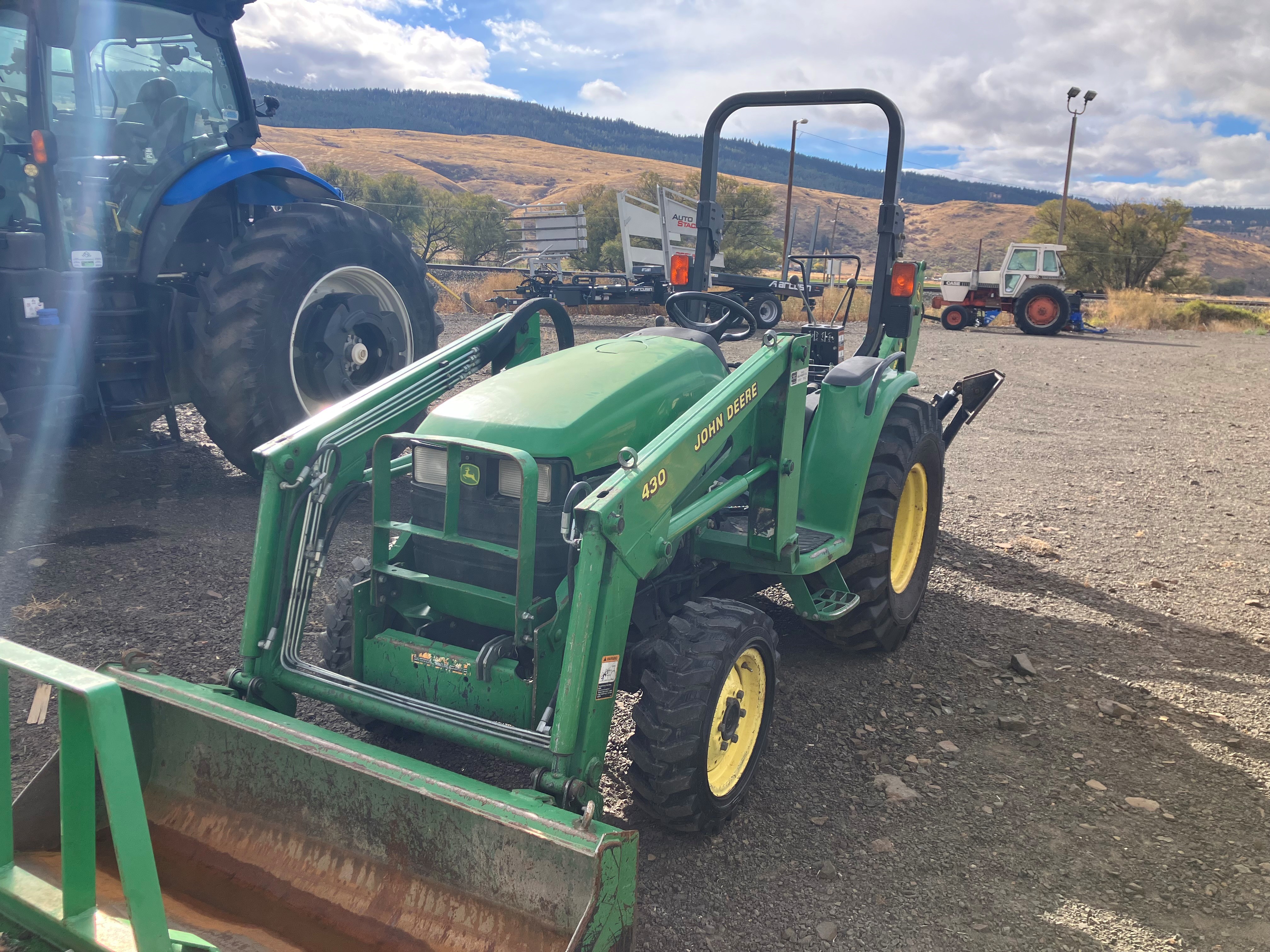 2005 John Deere 4310 Tractor