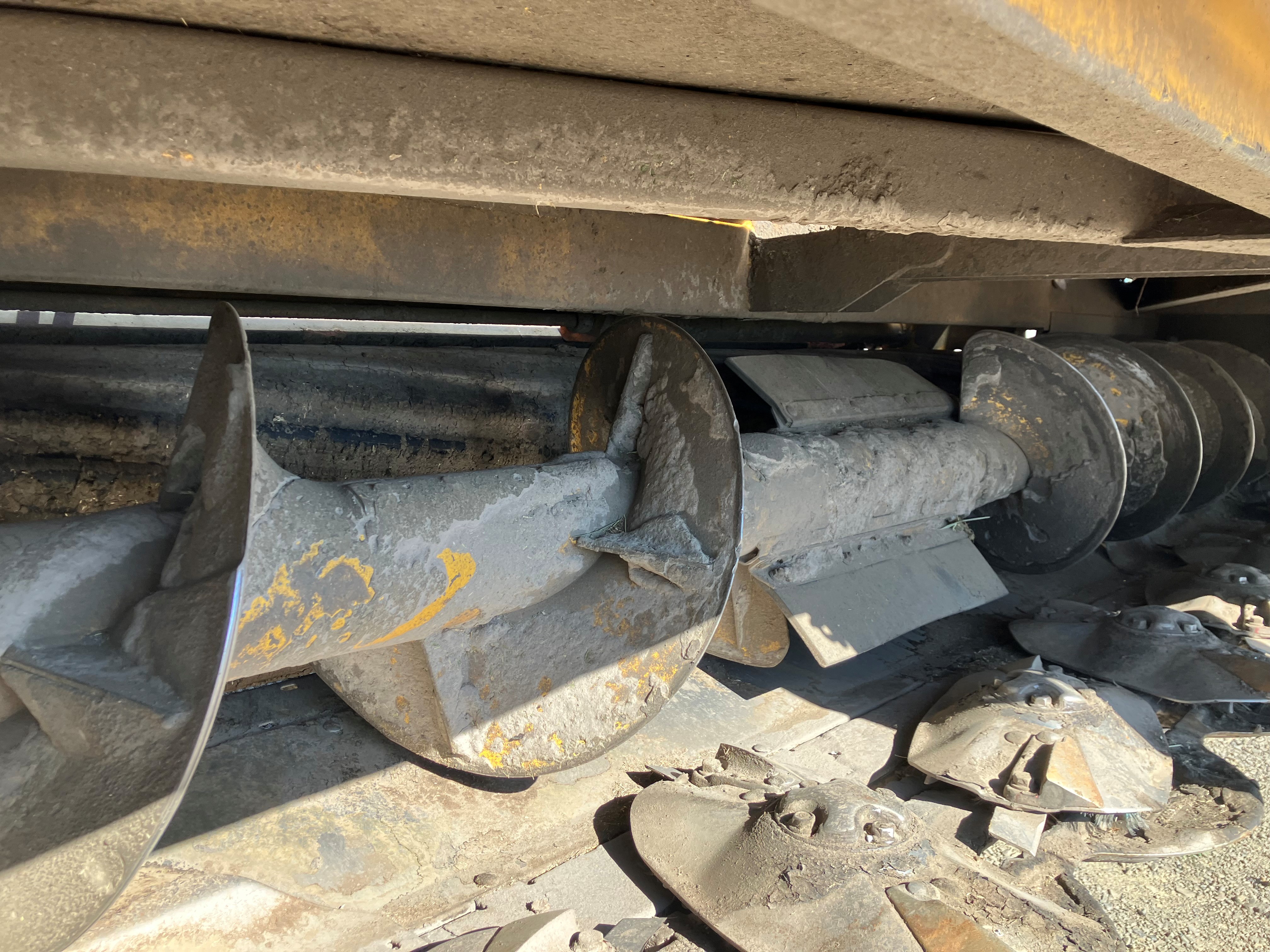 2013 New Holland H8080 Windrower