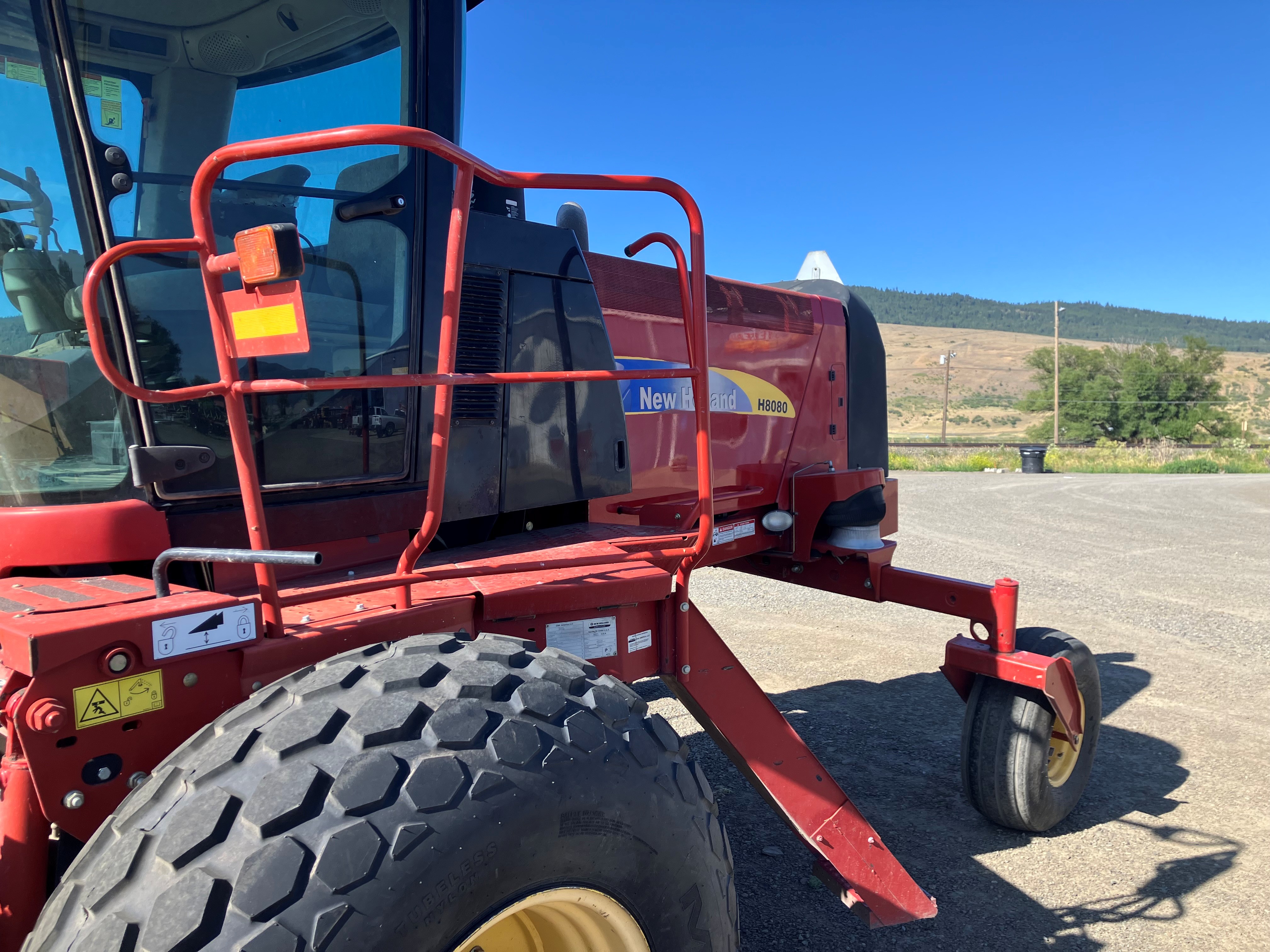 2013 New Holland H8080 Windrower