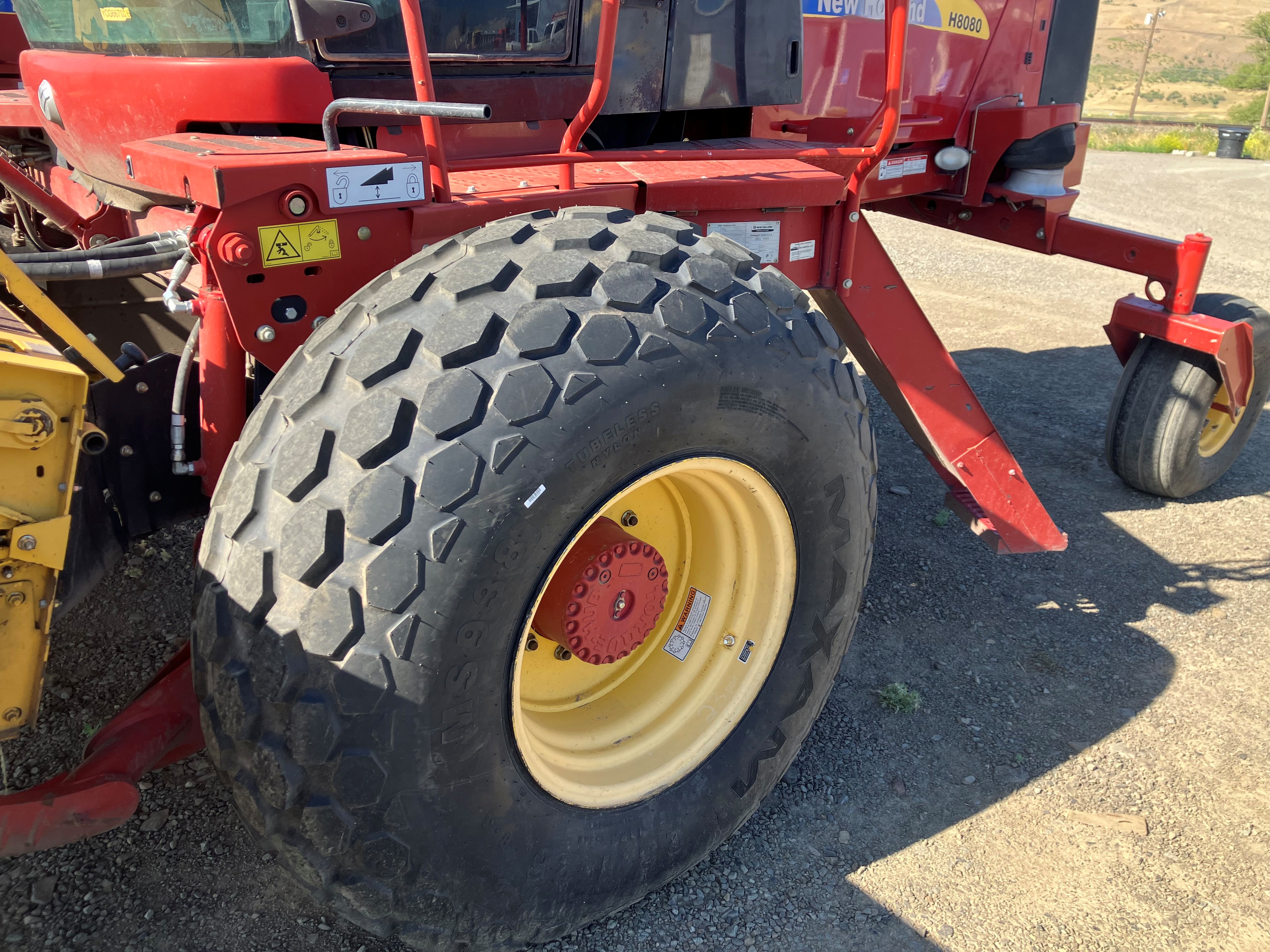 2013 New Holland H8080 Windrower