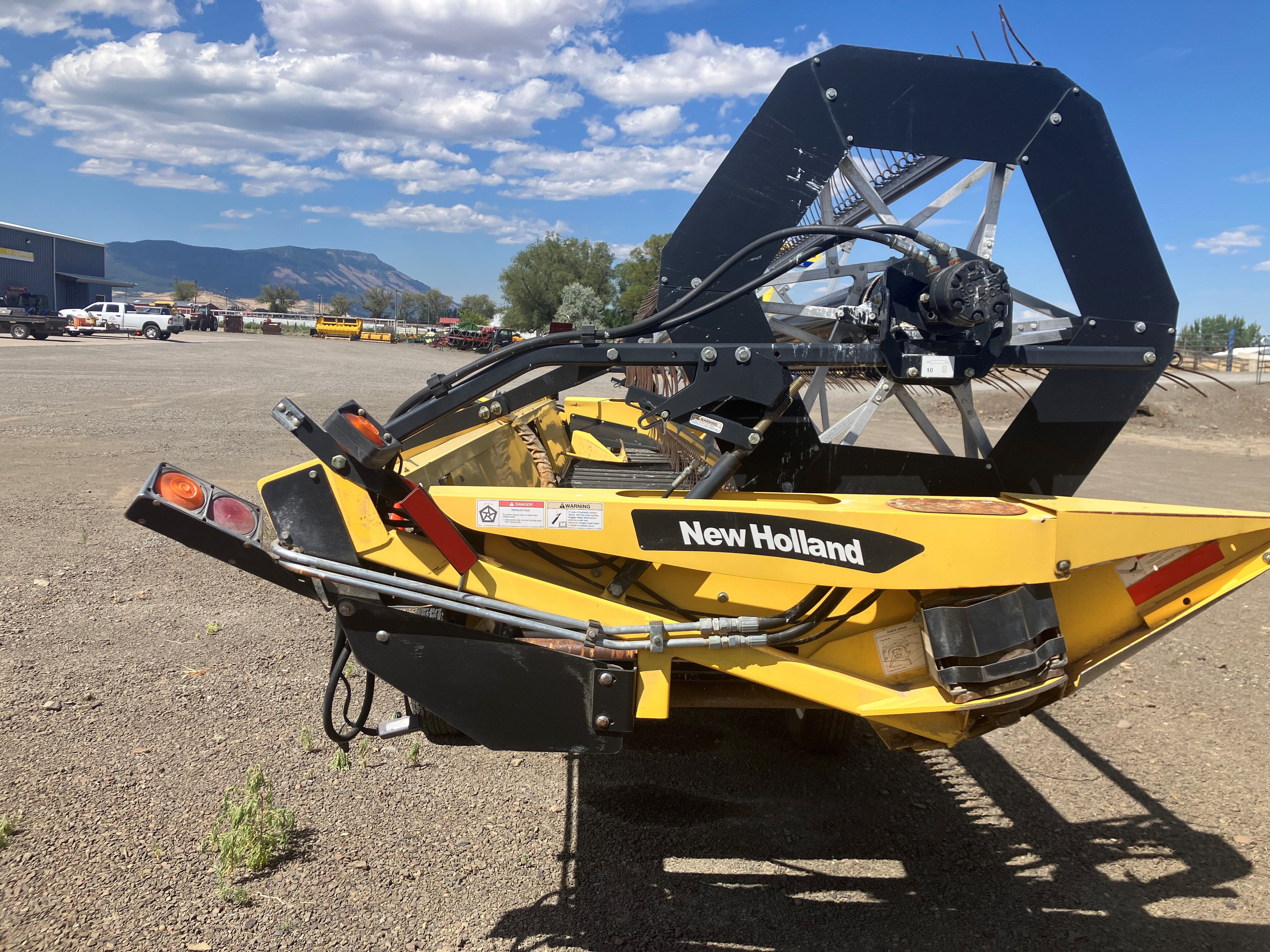 New Holland HB25 Header Hay