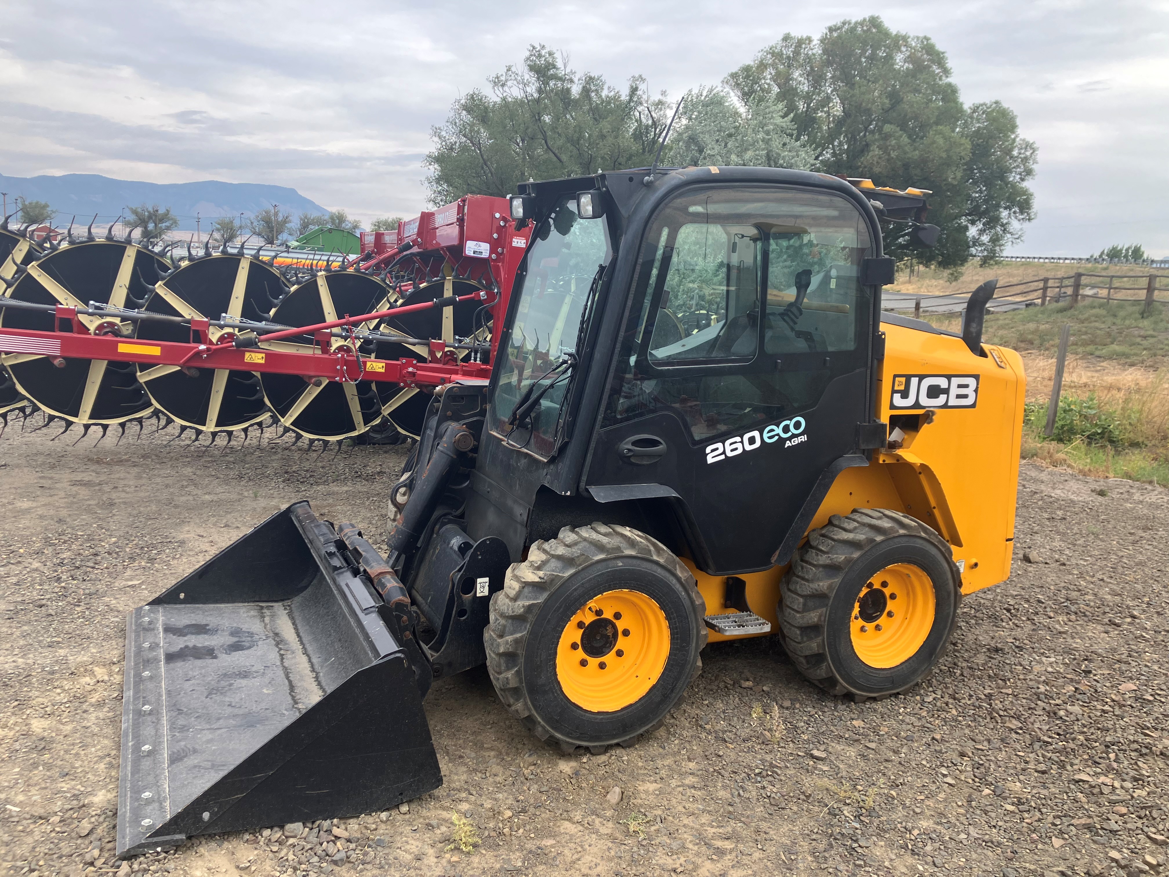 JCB 260 Skid Steer Loader