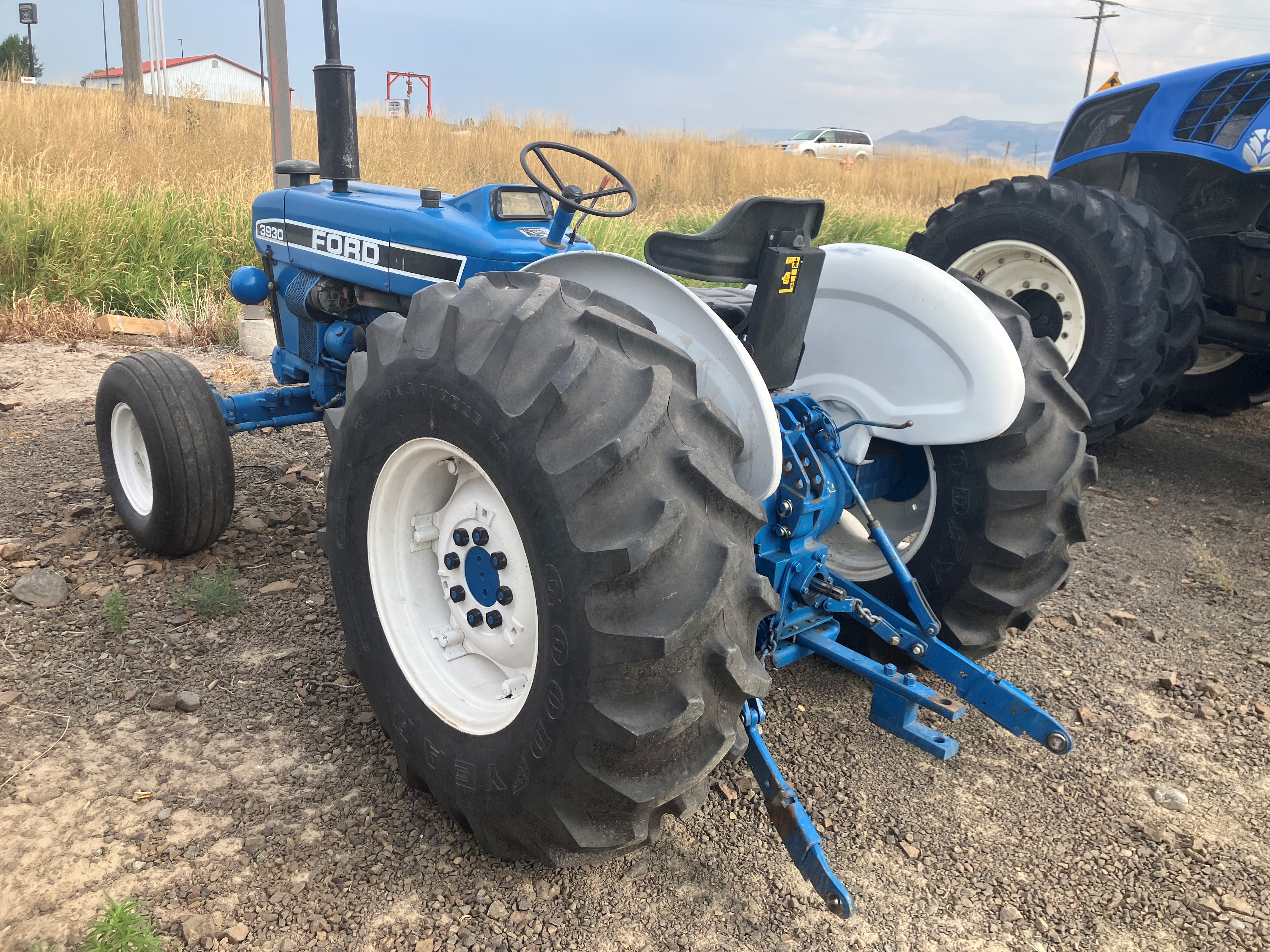 New Holland 3930 Tractor