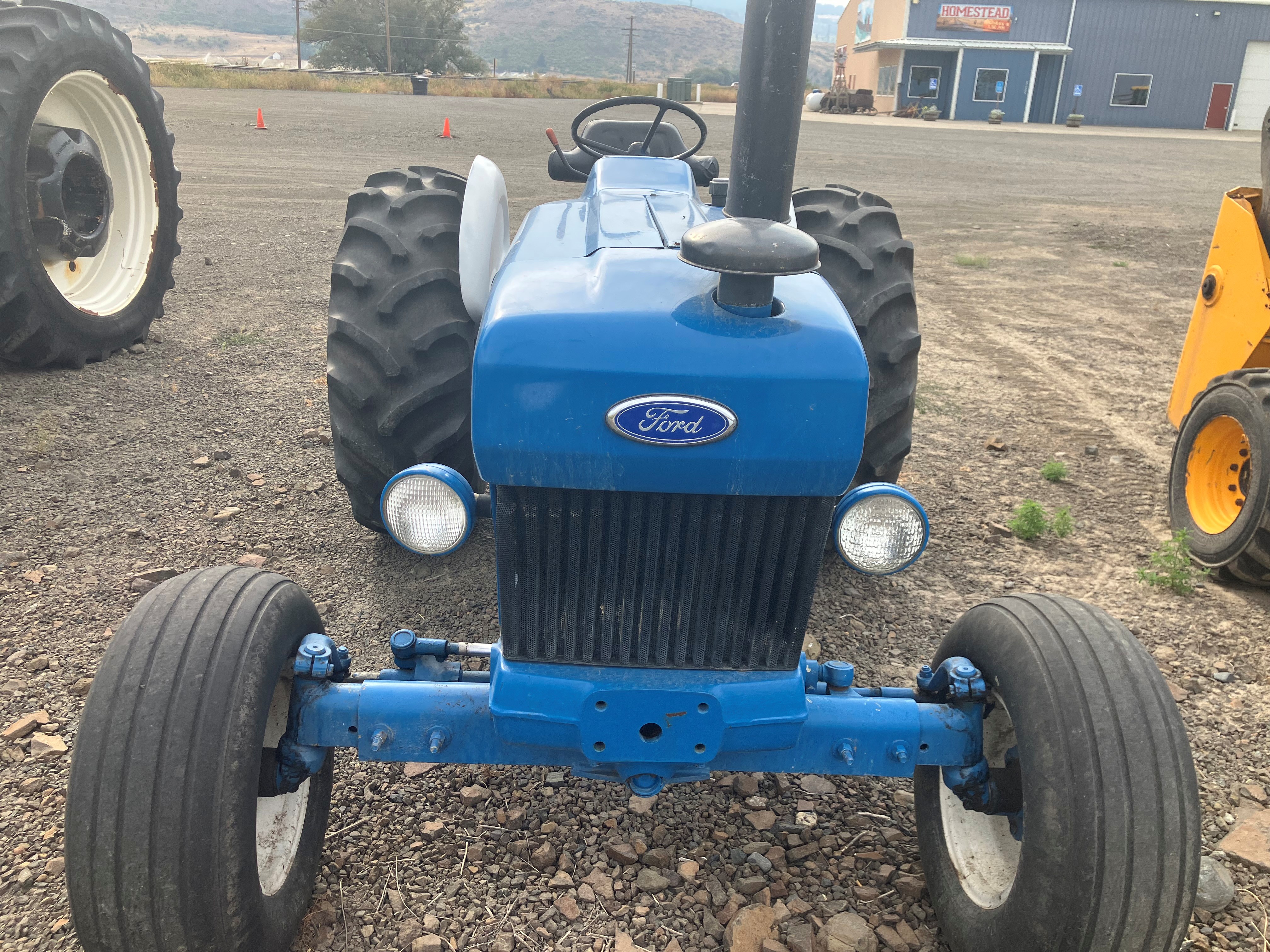 New Holland 3930 Tractor