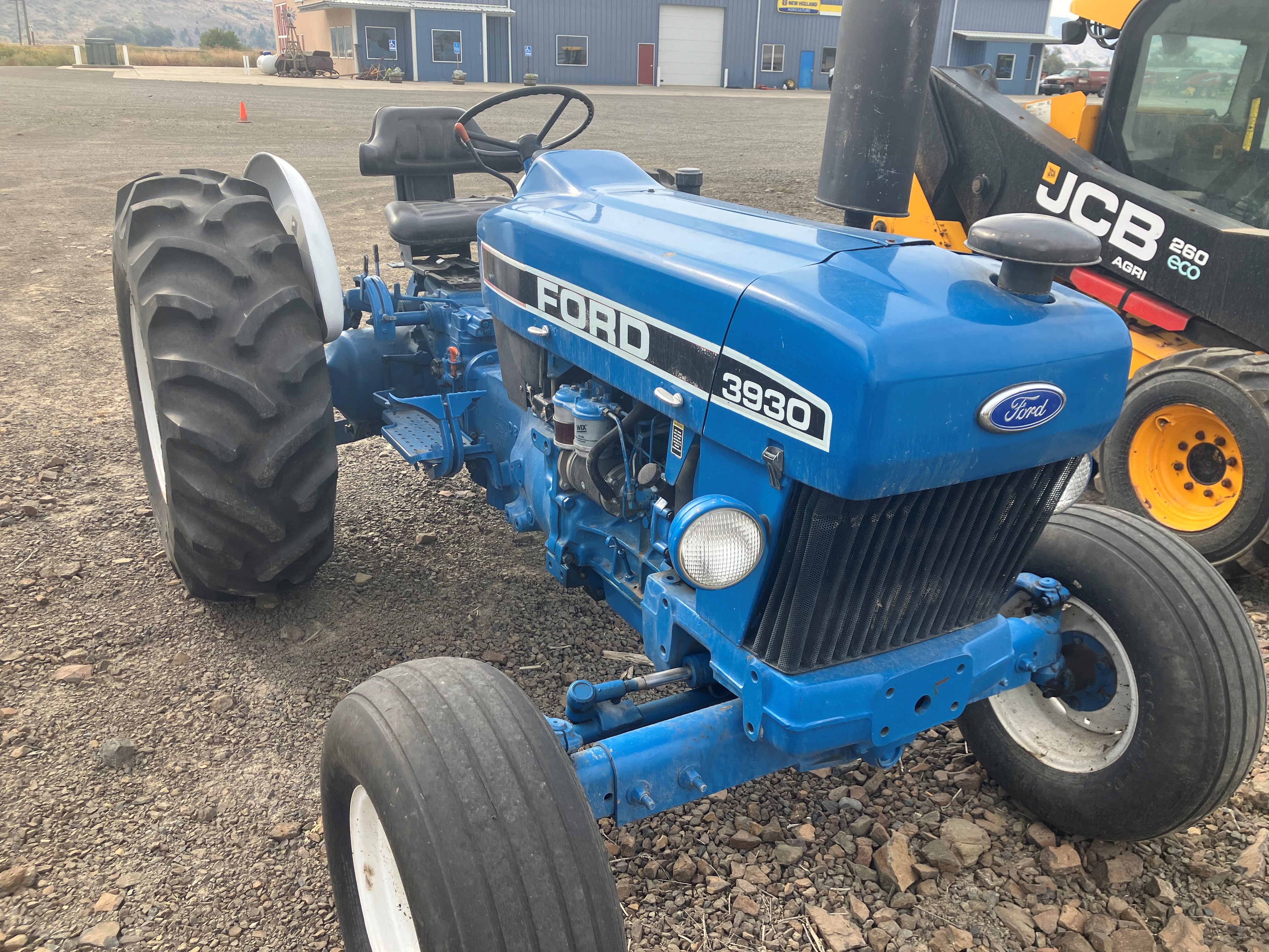 New Holland 3930 Tractor