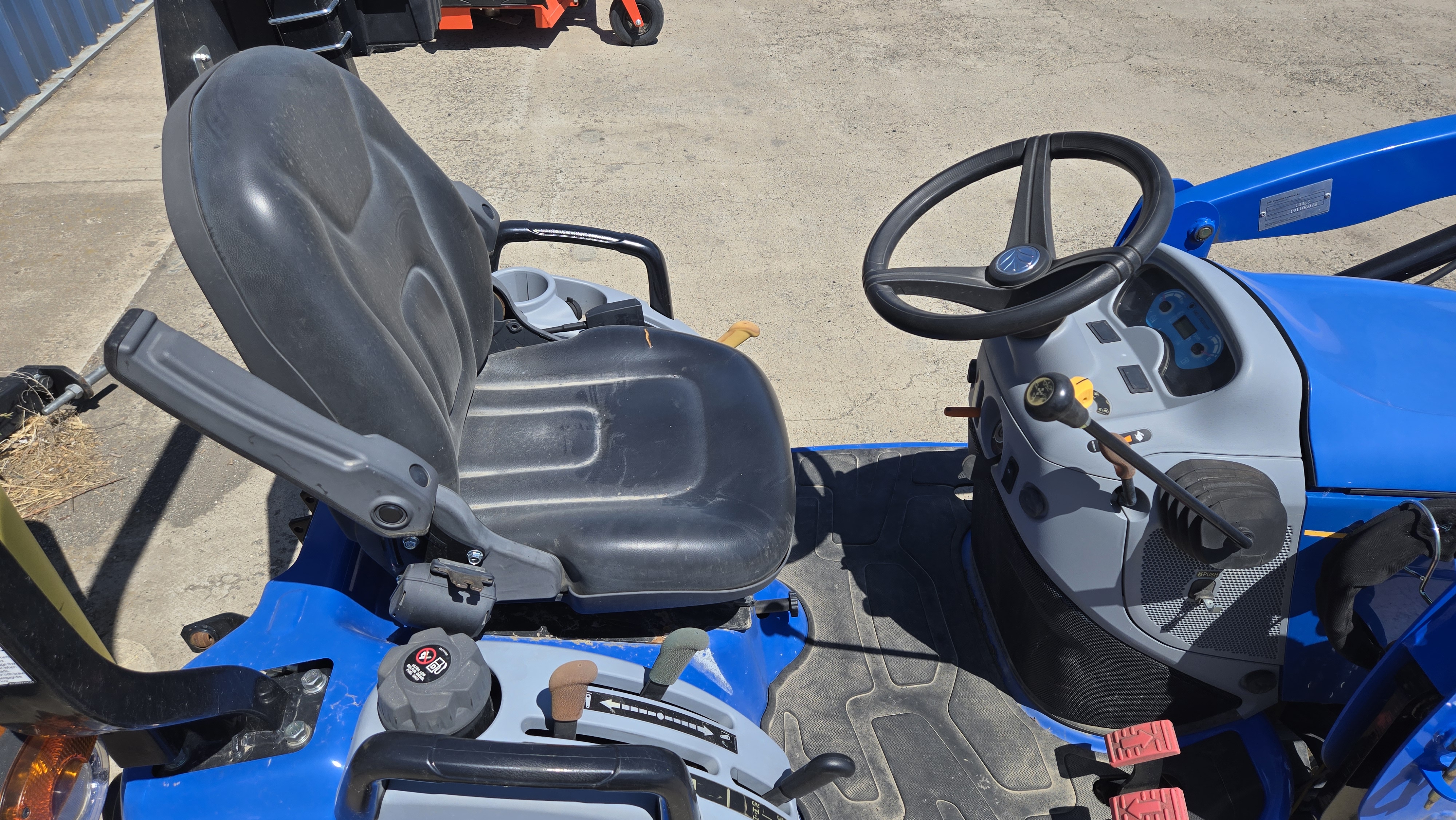 2020 New Holland WORKMASTER 25S Tractor