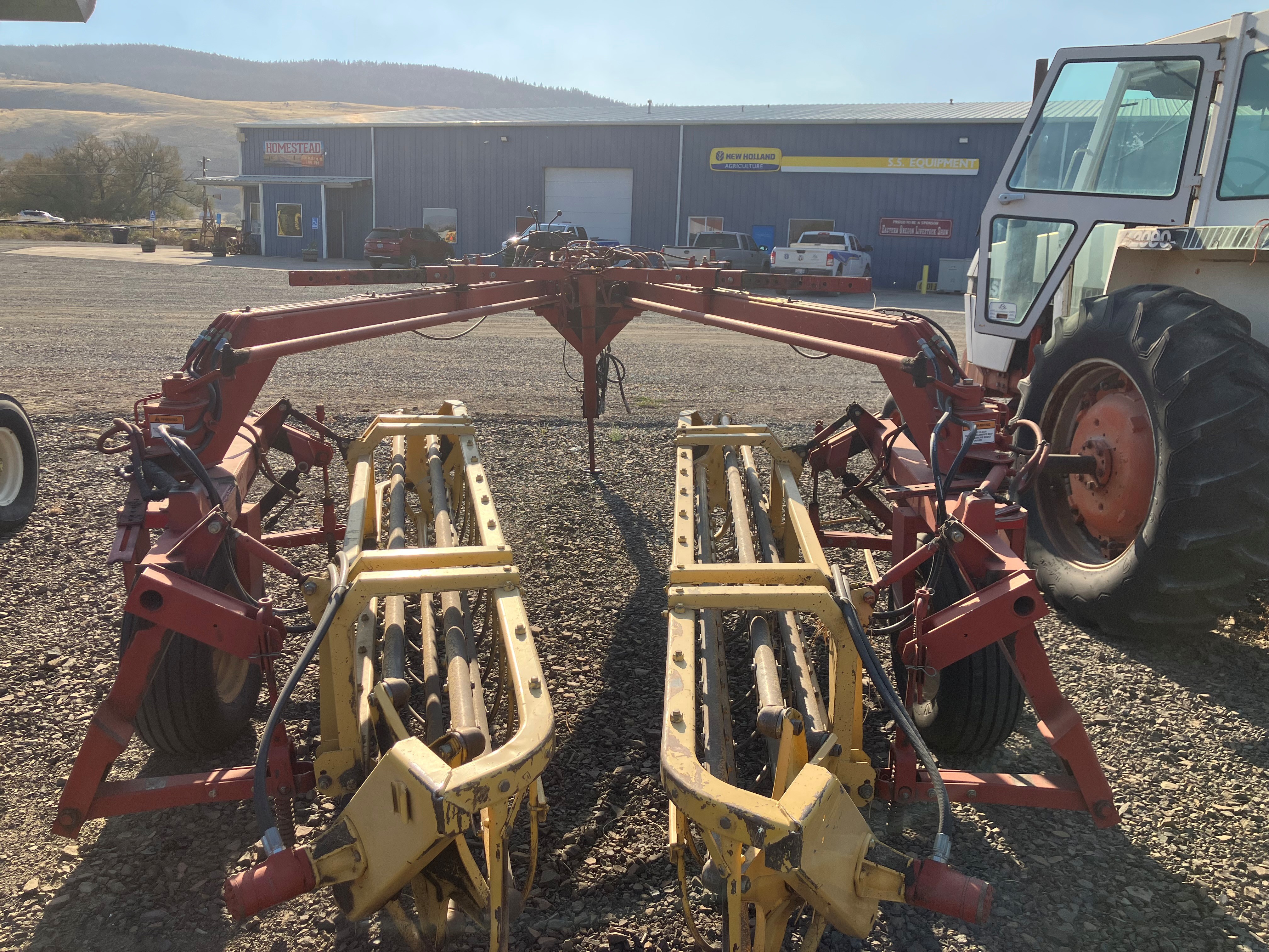 New Holland 216 Rake