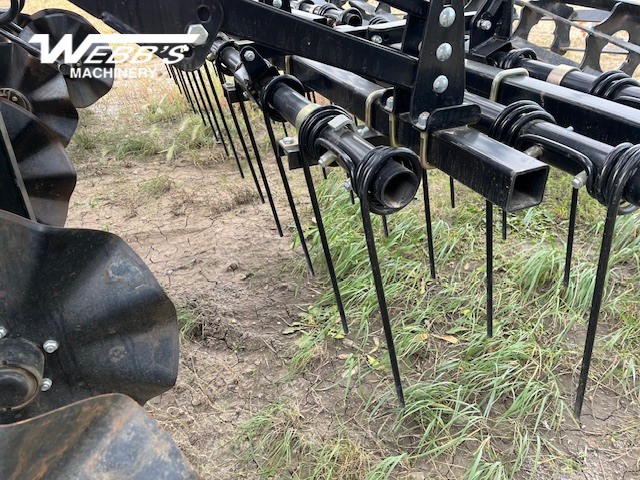 2023 Salford I-4131 Vertical Tillage