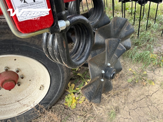 2023 Salford I-4131 Vertical Tillage