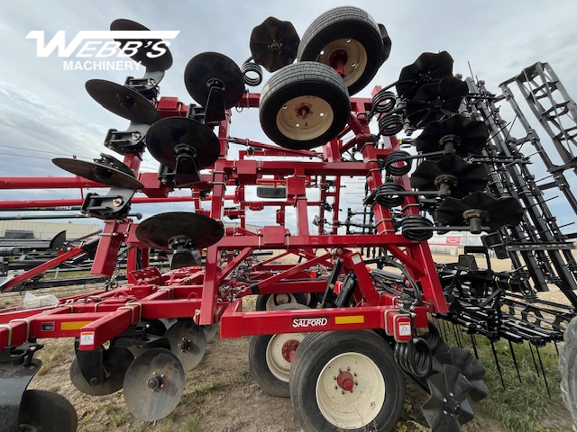 2023 Salford I-4131 Vertical Tillage