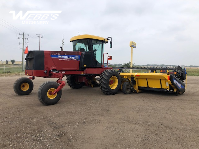 2014 New Holland Speedrower 130 Windrower