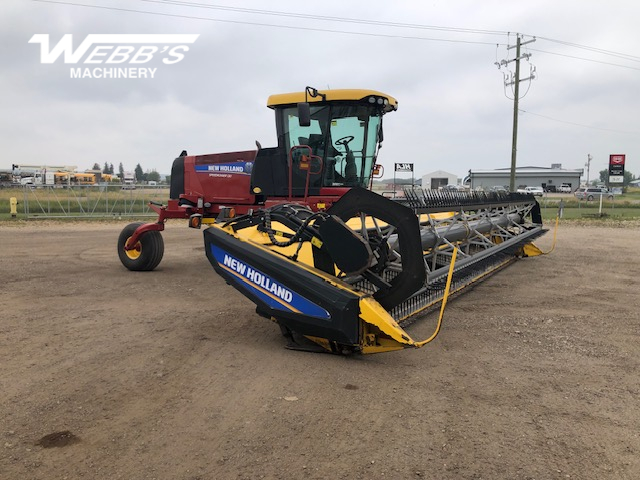 2014 New Holland Speedrower 130 Windrower