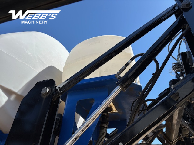 2014 New Holland SP.275R Sprayer/High Clearance