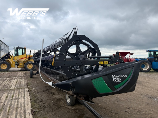 2018 MacDon FD135 Header Combine