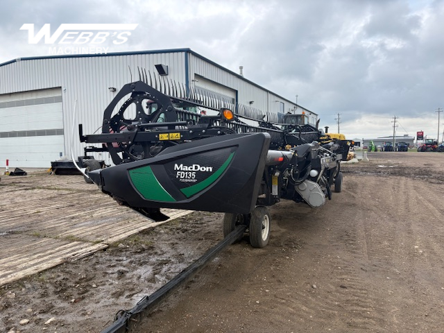 2018 MacDon FD135 Header Combine