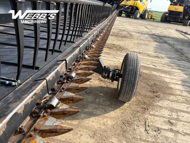 2018 MacDon FD135 Header Combine