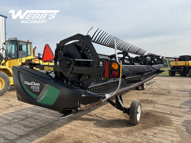 2018 MacDon FD135 Header Combine