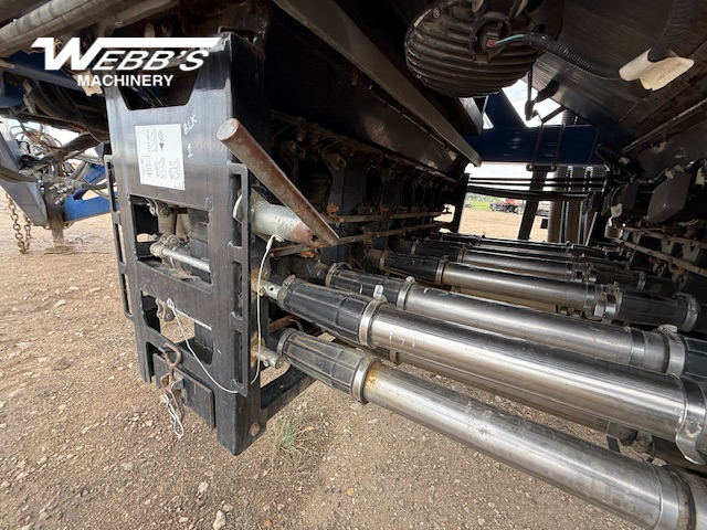 2017 New Holland P4580 Air Tank/Cart