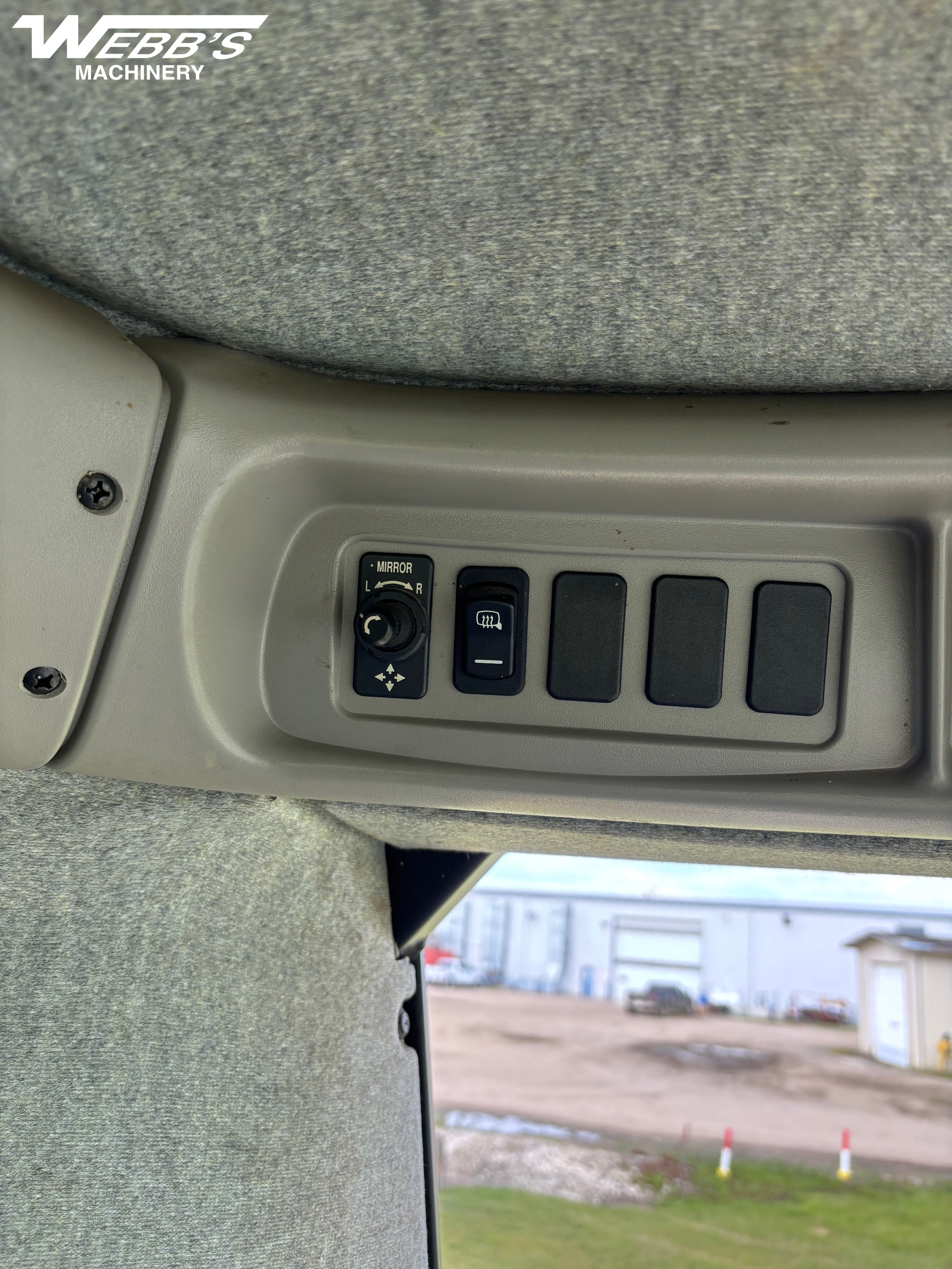 2009 New Holland CR9070 Combine