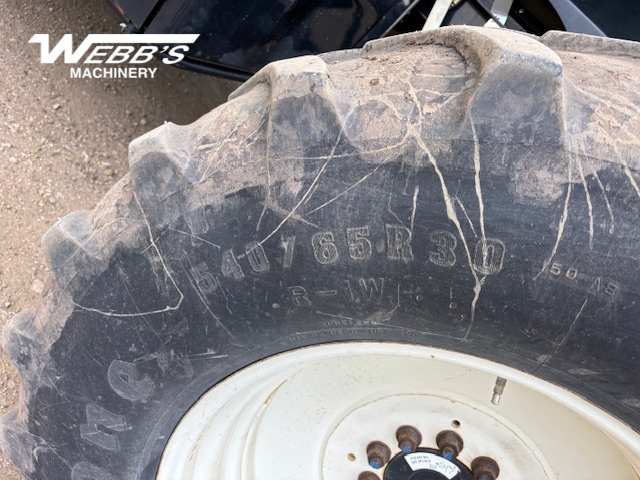 2010 New Holland CR9070 Combine