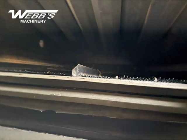 2007 New Holland CX8080 Combine