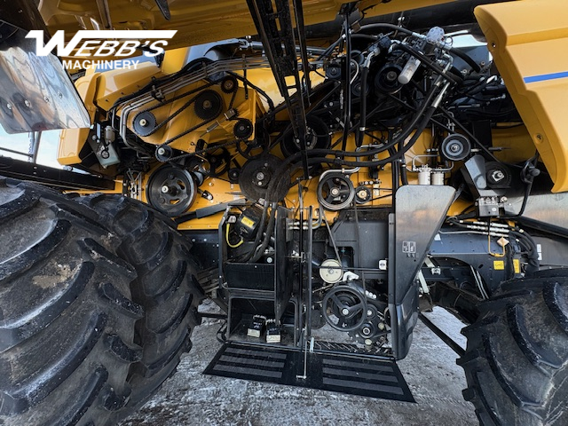 2024 New Holland CX8.80 Combine