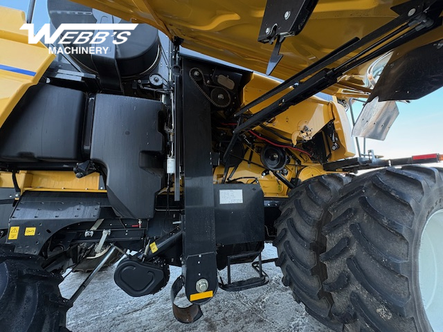 2024 New Holland CX8.80 Combine
