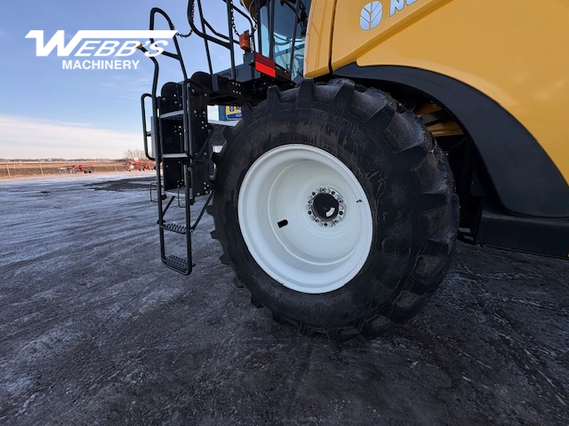 2024 New Holland CX8.80 Combine