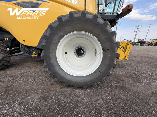 2024 New Holland CX8.80 Combine