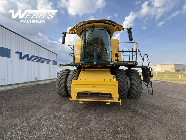 2024 New Holland CX8.80 Combine