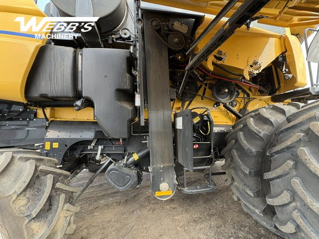 2024 New Holland CX8.80 Combine