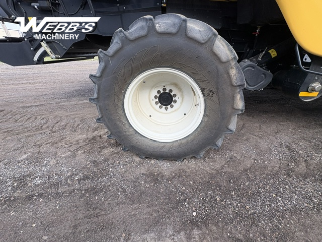 2024 New Holland CX8.80 Combine