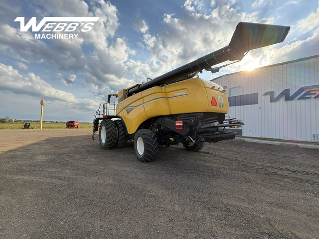 2024 New Holland CX8.80 Combine