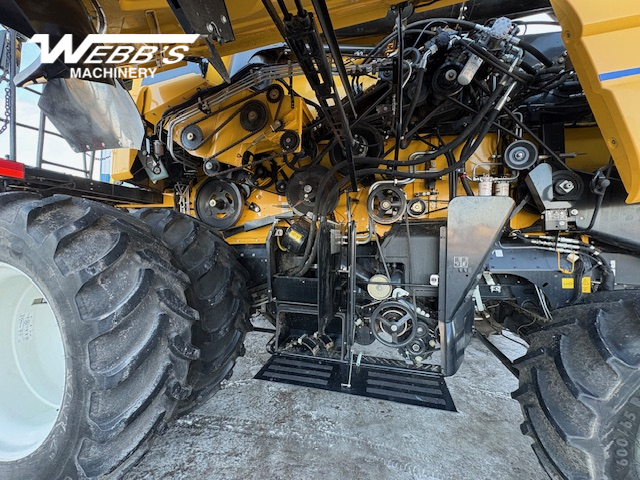 2024 New Holland CX8.80 Combine