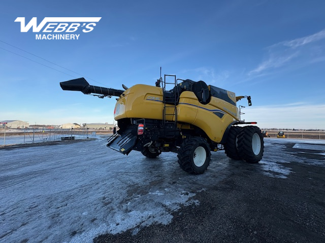 2024 New Holland CX8.80 Combine
