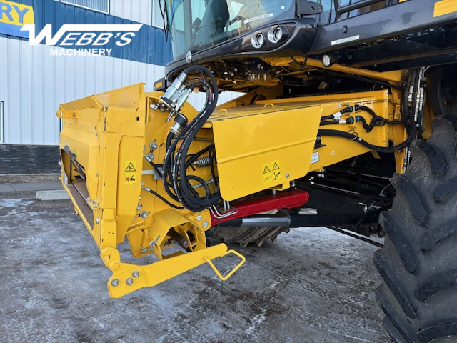 2024 New Holland CX8.80 Combine