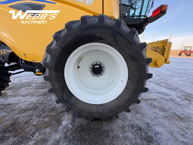 2024 New Holland CX8.80 Combine