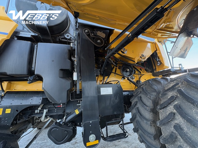 2024 New Holland CX8.80 Combine