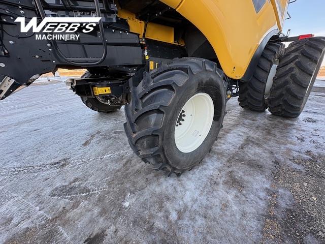 2024 New Holland CX8.80 Combine