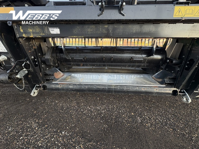2025 MacDon FD235 Header Combine