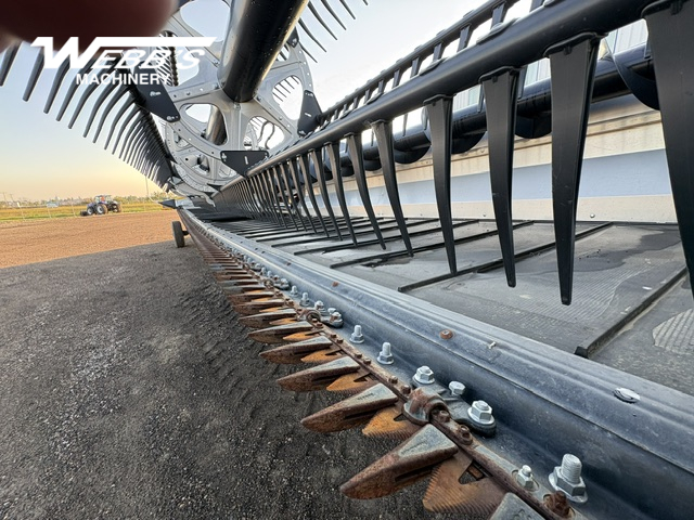 2025 MacDon FD235 Header Combine