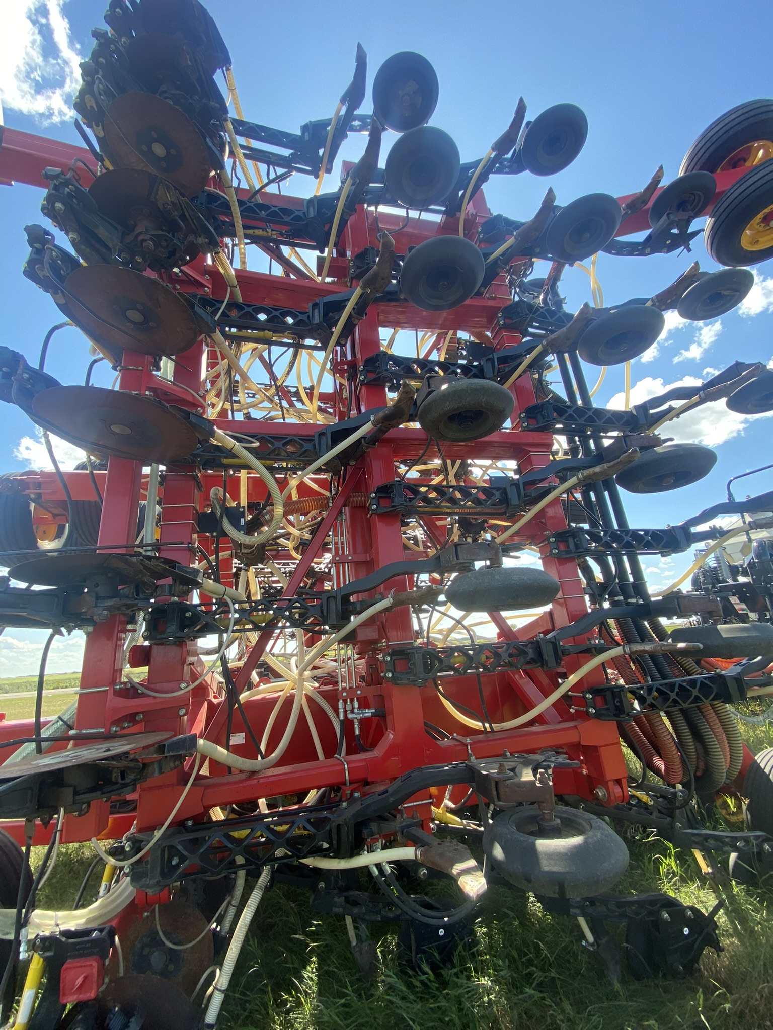 2019 Bourgault 3320-66-10 Air Drill & 2020 7550 Air Tank/Cart Air Drill