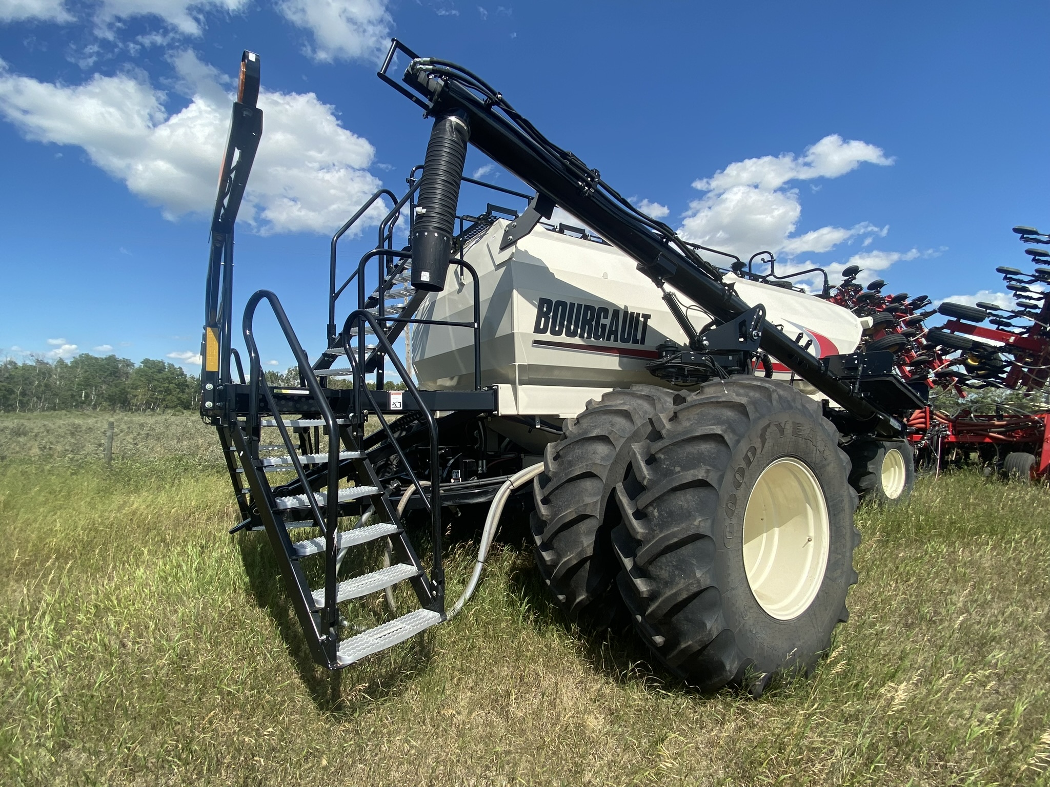 2019 Bourgault 3320-66-10 Air Drill & 2020 7550 Air Tank/Cart Air Drill