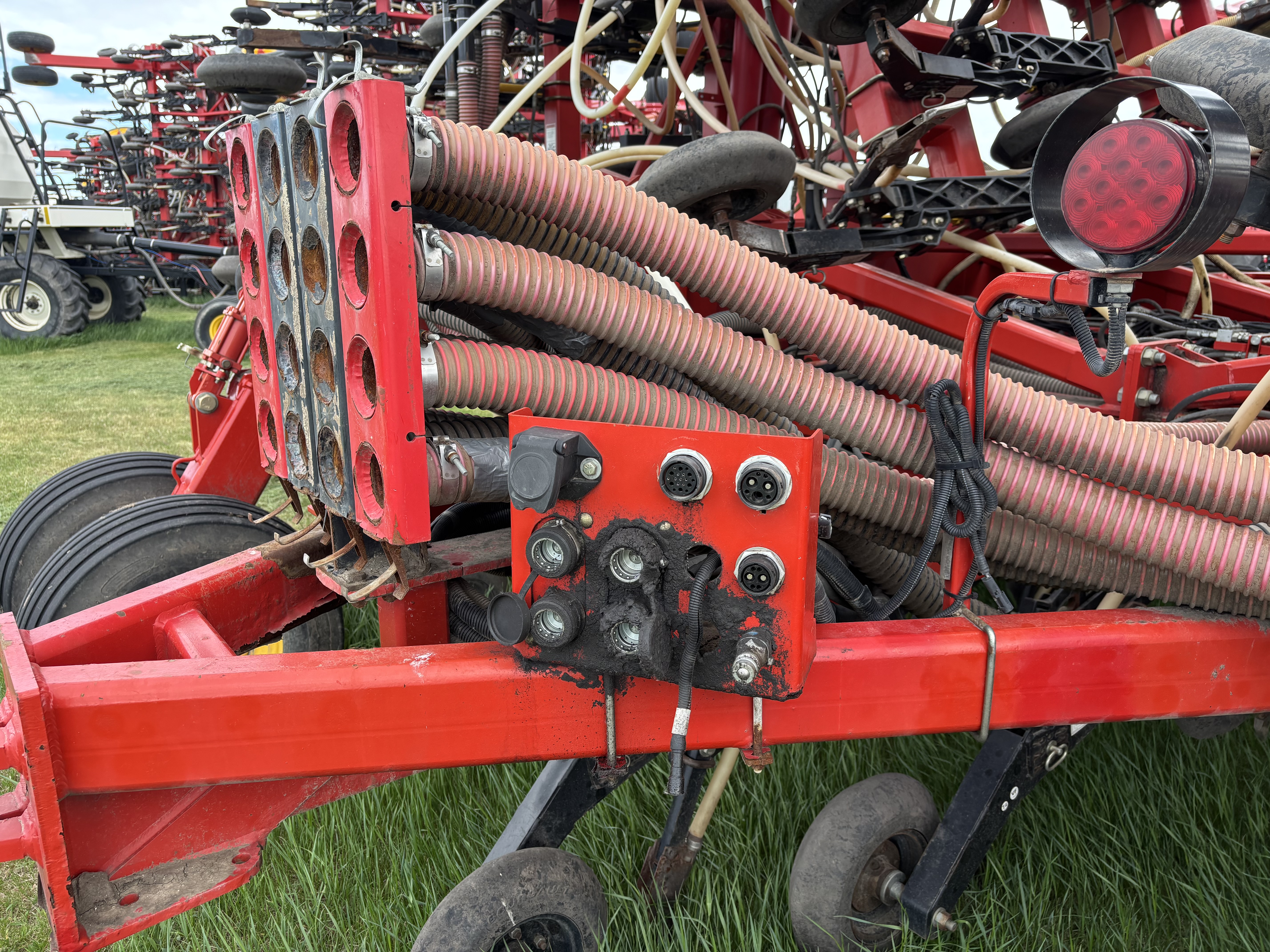 2015 Bourgault 3320-76-10 Air Drill