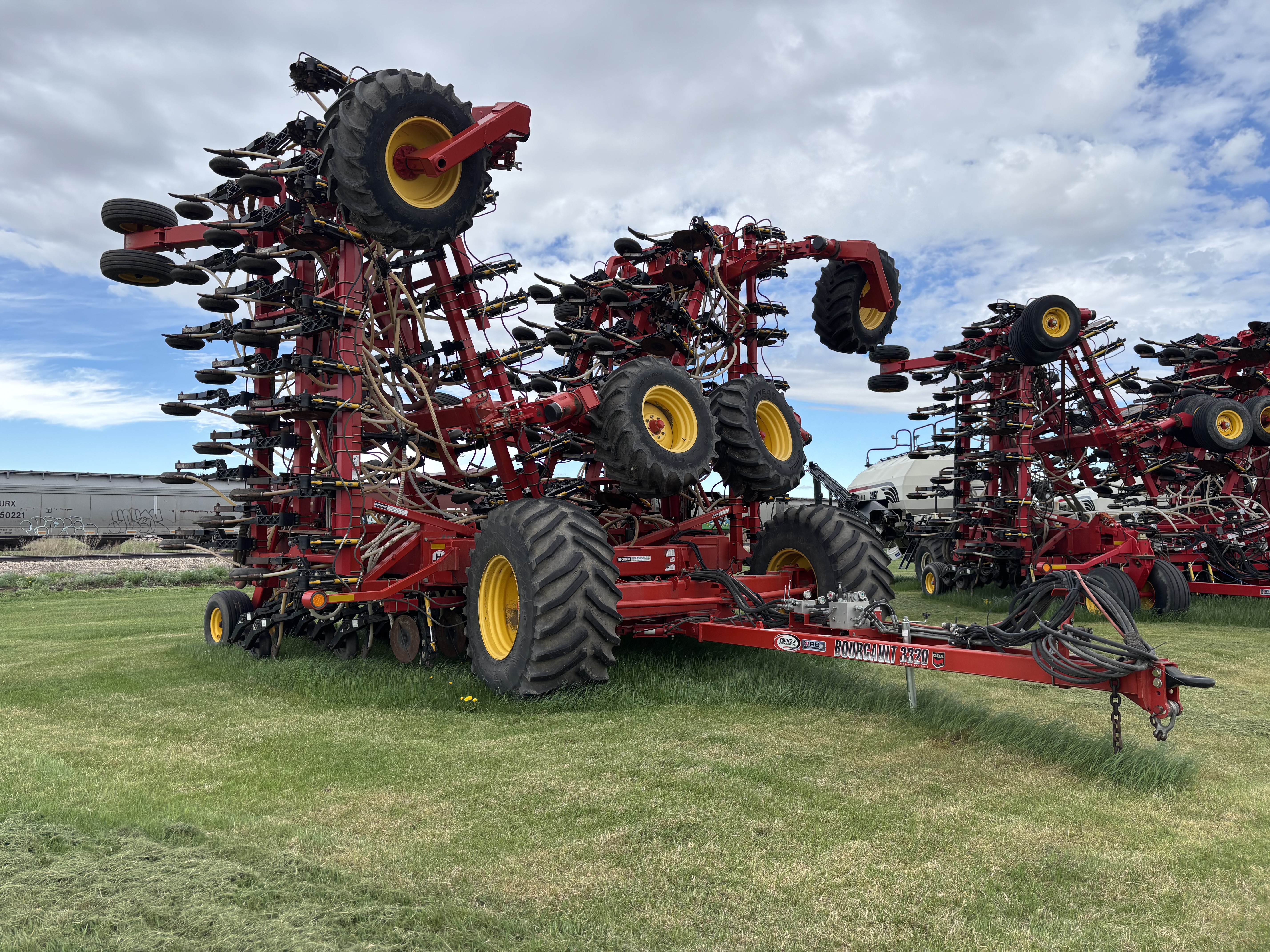2015 Bourgault 3320-76-10 Air Drill