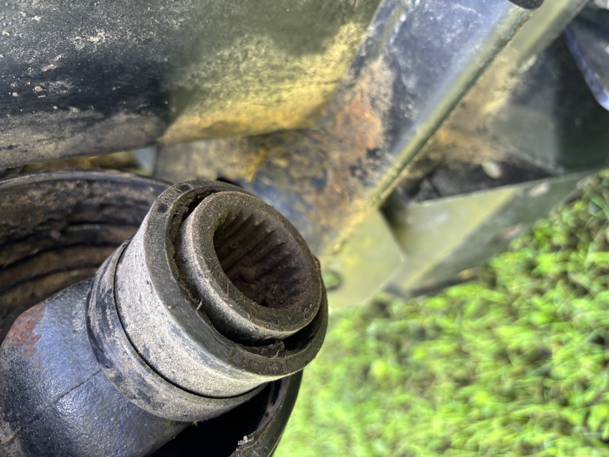 2014 MacDon FD75-40 Header Draper Flex