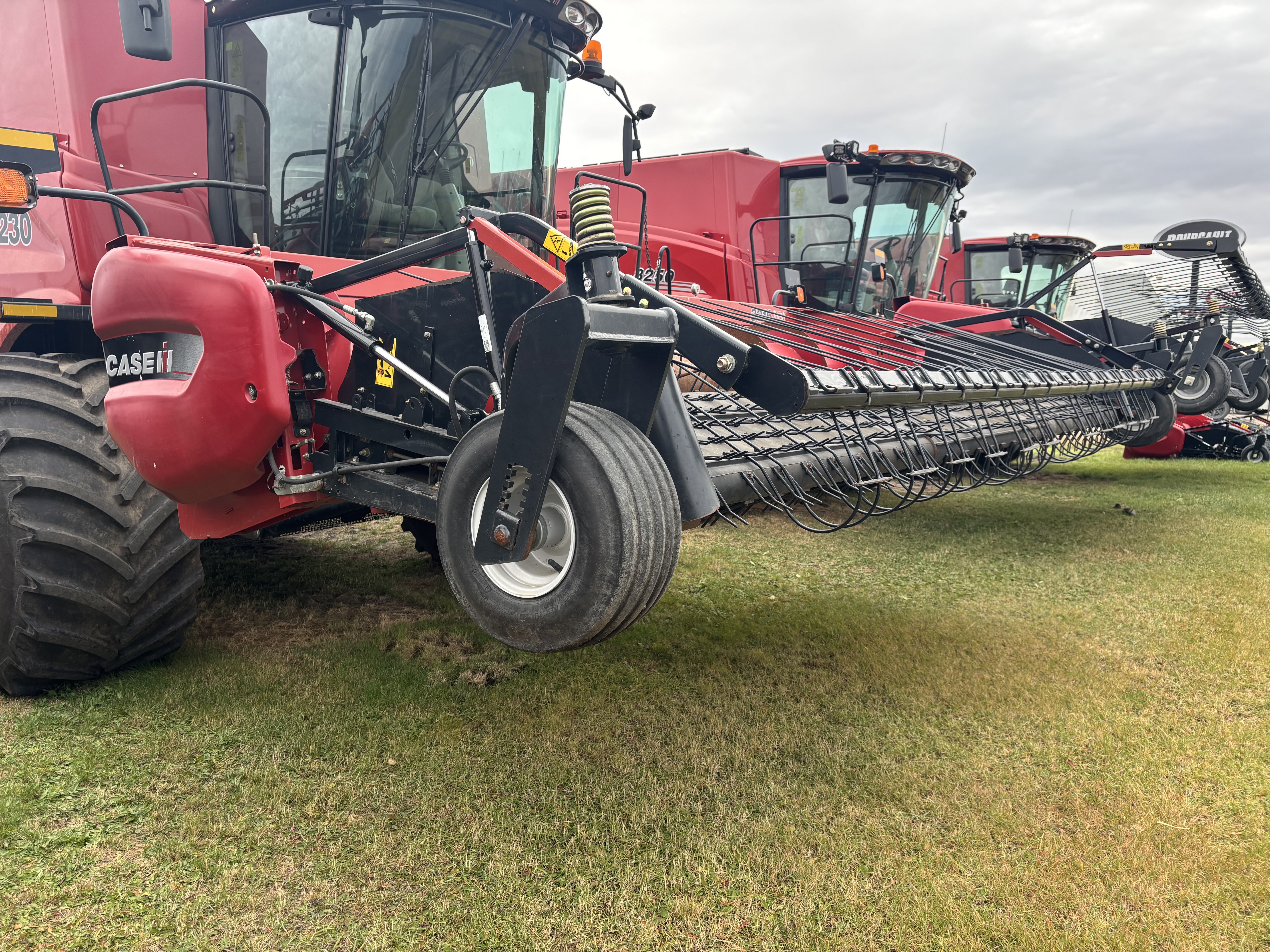 2012 Case IH 3016 Header Pickup