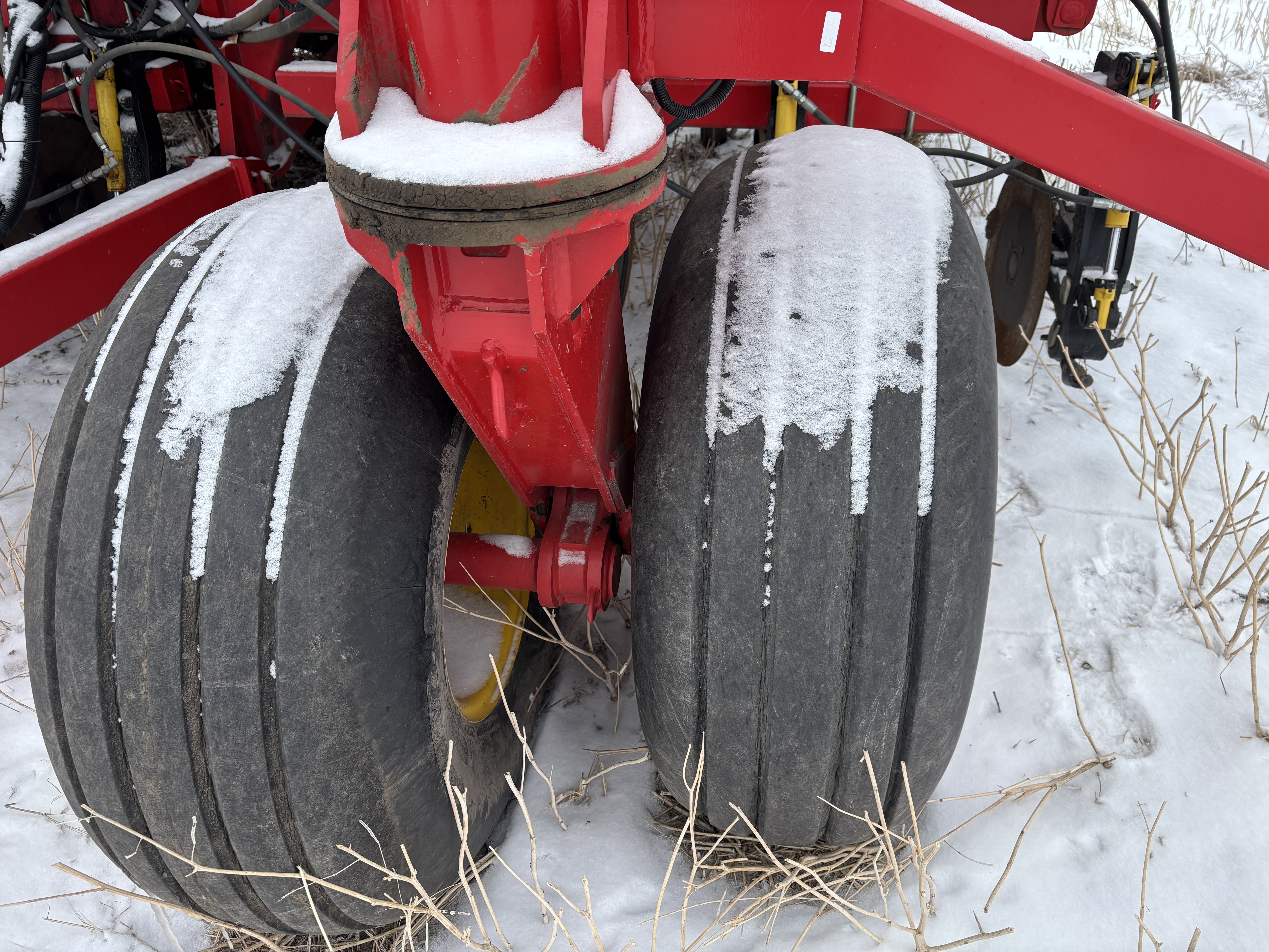 2018 Bourgault 3320-66-10 & 2010 6450 Air Drill