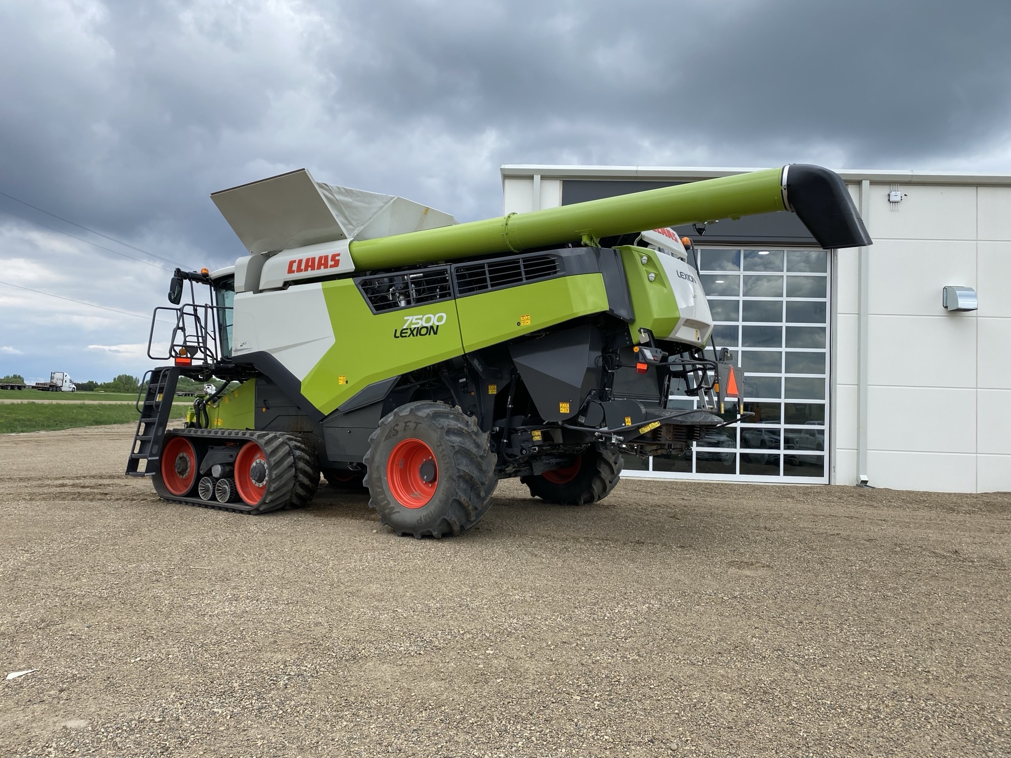 2023 CLAAS 7500TT Combine